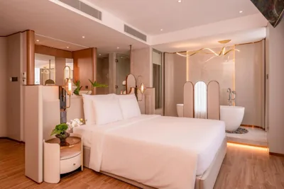 Suite Skyline vue sur la ville avec thé de l'après-midi offert et blanchisserie 3 pièces par jour (non cumulables) — Adora Mira Riverside